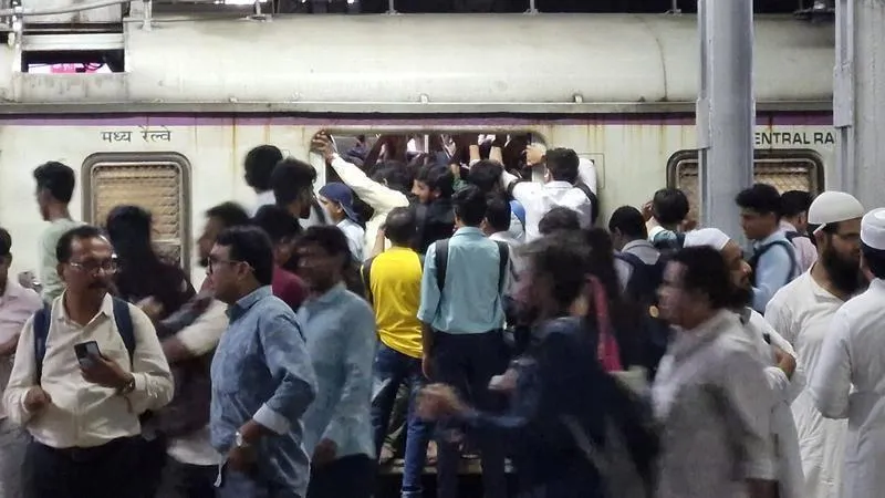 Mumbai’s Lifeline Under Strain: The Hidden Human Cost of Overcrowded Local Trains